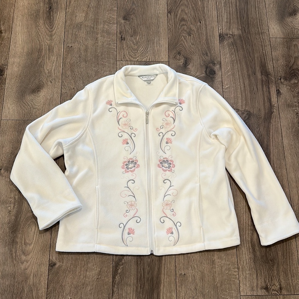 Allison Daley embroidered fleece jacket - Picture 6 of 6
